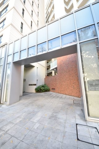 神戸市中央区東川崎町１丁目のマンション