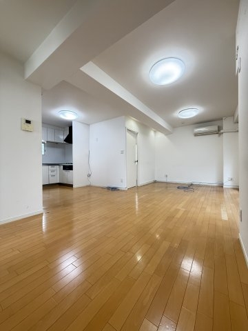 佳山ビル