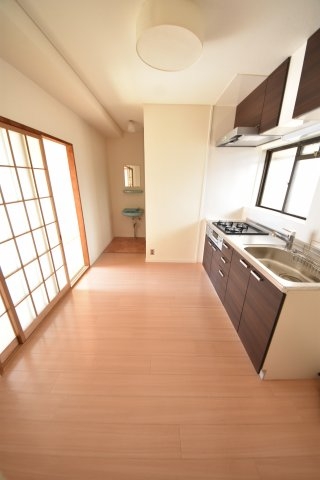 鯉川マンション