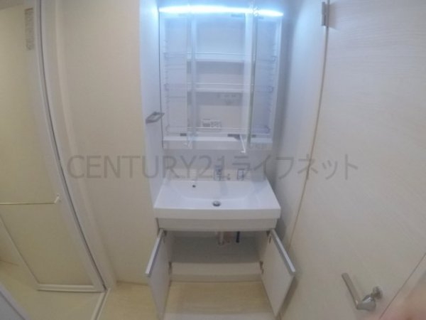 新大阪ファミール東館