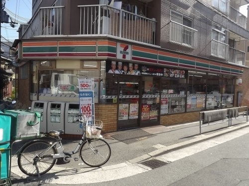 ハイツ出口1(セブンイレブン大阪十三東1丁目店)