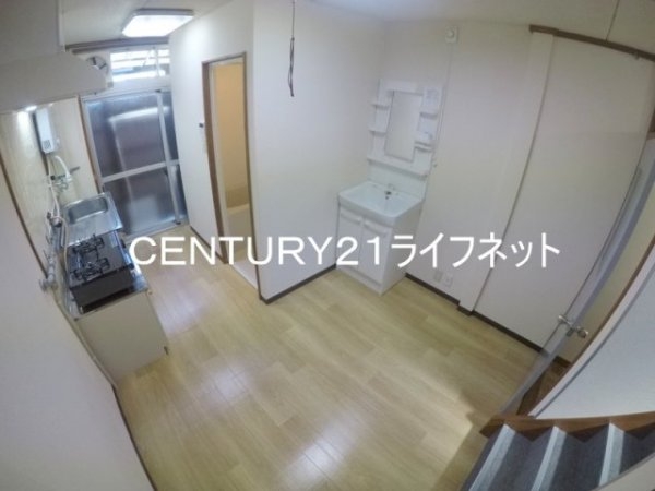 東淡路2丁目貸家