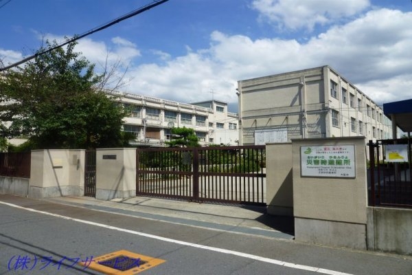 ファミリーハイツ(大阪市立十三中学校)