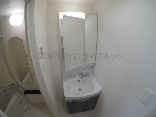 プレサンスOSAKA西中島リエゾン