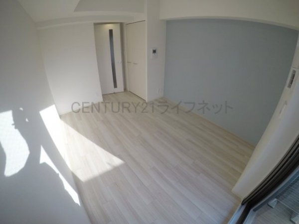 プレサンスOSAKA西中島リエゾン