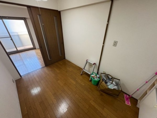 西浦マンション