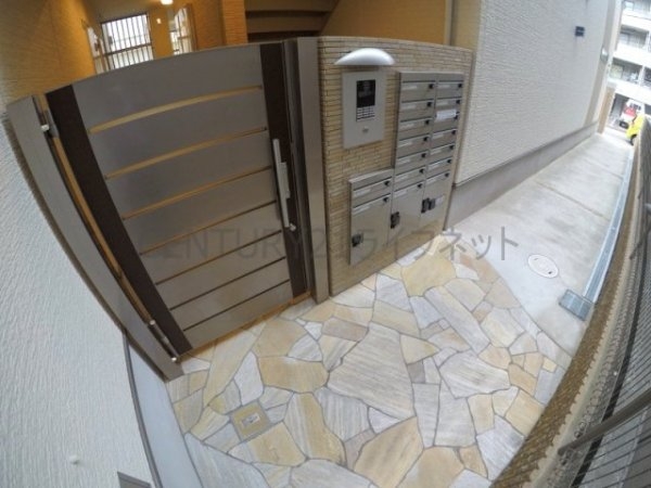 吹田市江坂町５丁目のアパート