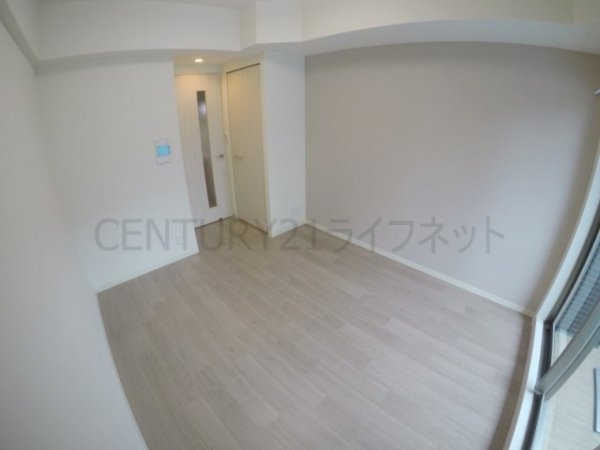 プレサンス西中島南方セレスト