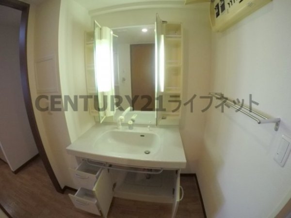 カッシア江坂