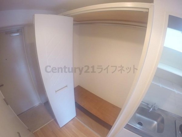 ロイヤルハイツ西淡路パート2