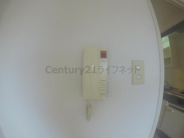 ロイヤルハイツ西淡路パート2