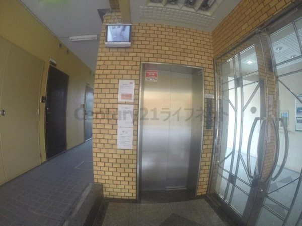 ロイヤルハイツ西淡路パート2