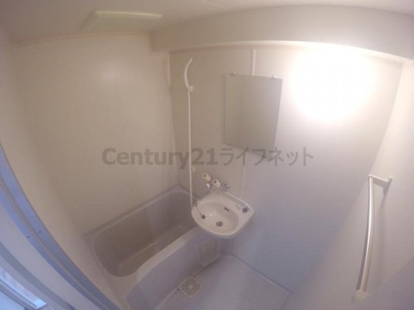 ロイヤルハイツ西淡路パート2