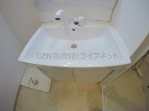 ファーストフィオーレ江坂レガリス