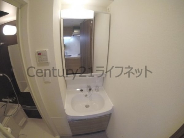 プレサンス梅田2