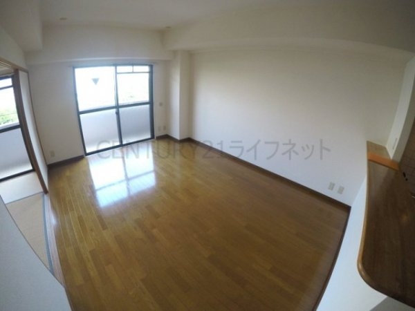 アスティオン江坂