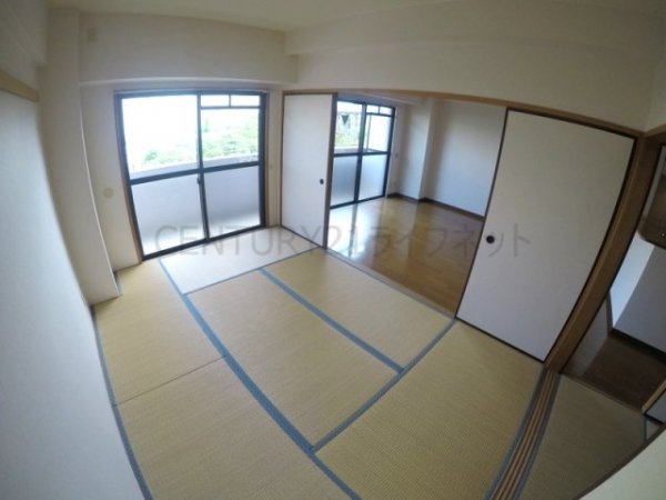 アスティオン江坂