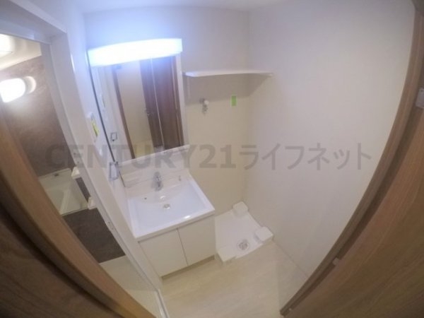 スプランディッド江坂駅前