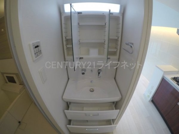 大阪市淀川区十三東４丁目のマンション