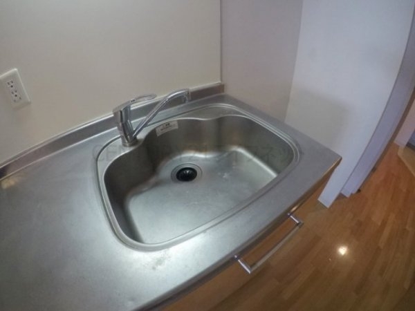 セレニテ江坂四番館