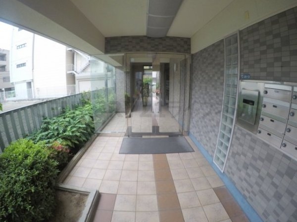 吹田市垂水町３丁目のマンション