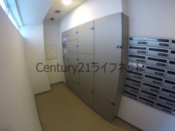 大阪市淀川区西中島２丁目のマンション