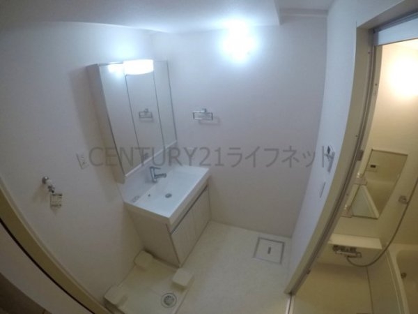 吹田市広芝町のマンション
