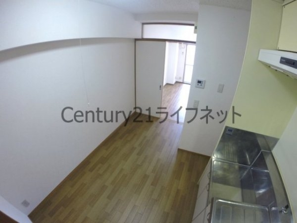 大阪市淀川区東三国６丁目のマンション