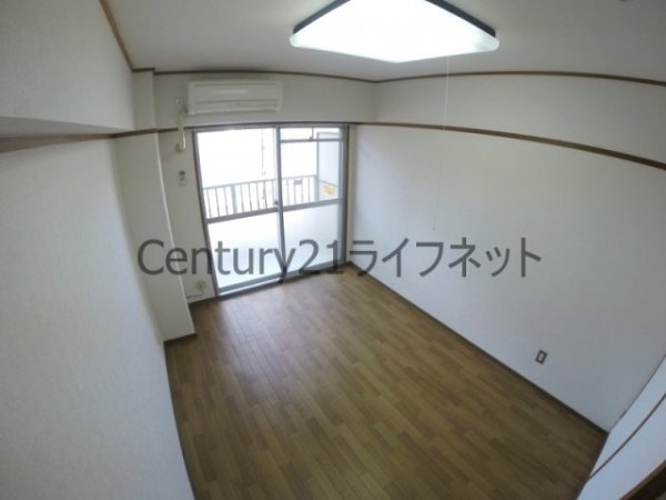 大阪市淀川区東三国６丁目のマンション