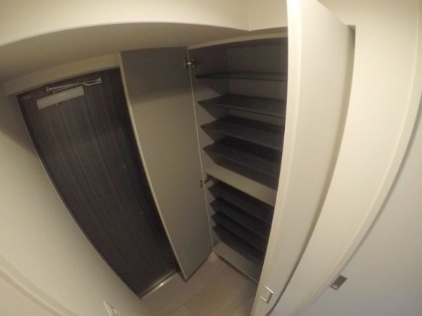 コンフォリアリヴ南森町2