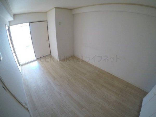 大阪市淀川区十三本町２丁目のマンション