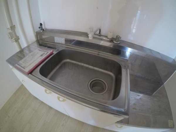 大阪市淀川区十三本町２丁目のマンション