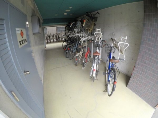 吹田市垂水町３丁目のマンション