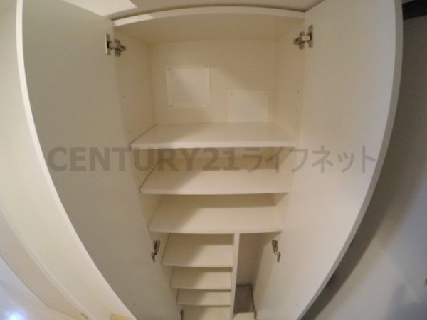 吹田市広芝町のマンション