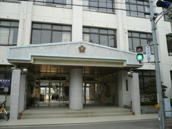 エステムコート梅田・天神橋リバーフロント(大阪市立豊仁小学校)
