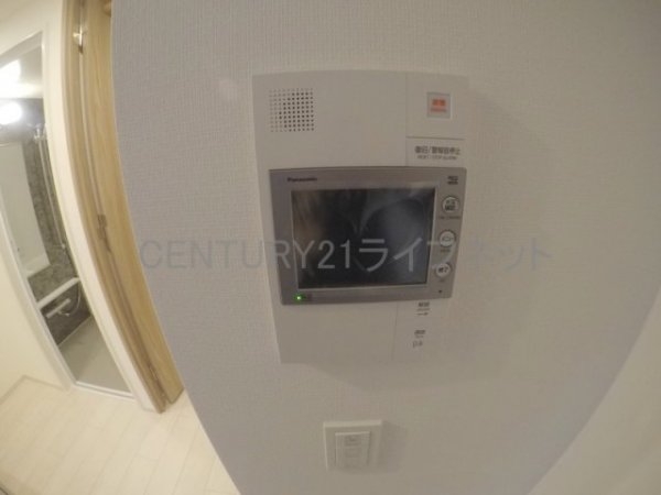 ザミューチュアル江坂