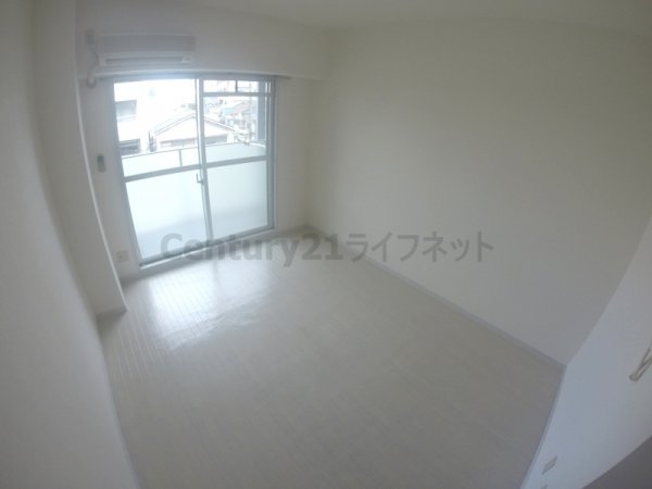 大阪市淀川区東三国５丁目のマンション