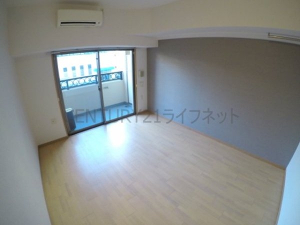 サンレムート江坂ファースト