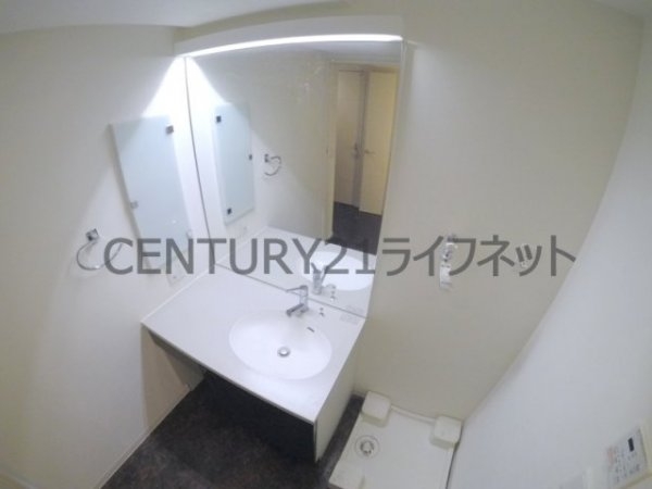 Y'sCourt東梅田