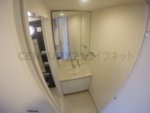 吹田市広芝町のマンション