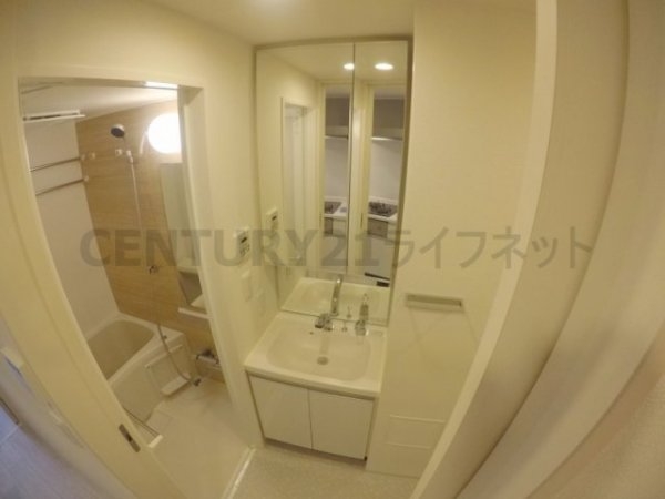 吹田市広芝町のマンション