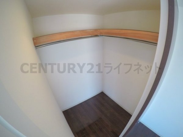 吹田市広芝町のマンション