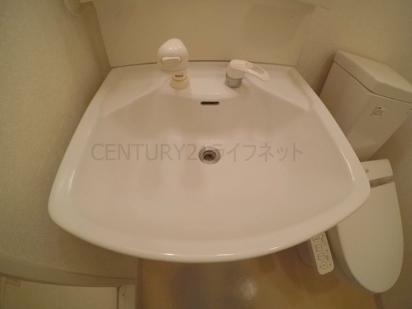 ドゥーエ江坂2