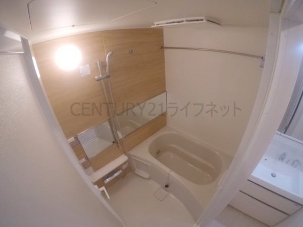 シーズンフラッツ梅田NORTH