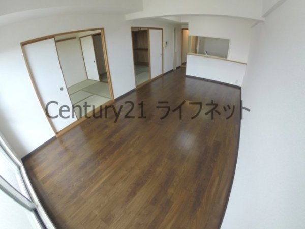ファミールハイツ北大阪5号棟1番館