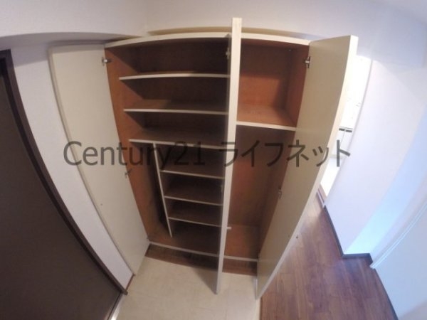 ファミールハイツ北大阪5号棟1番館