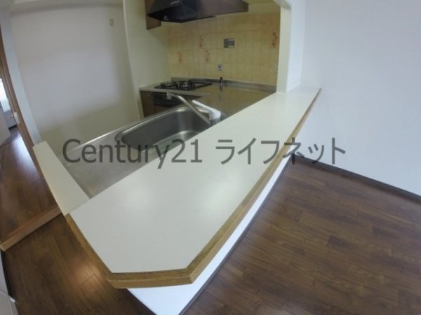 ファミールハイツ北大阪5号棟1番館