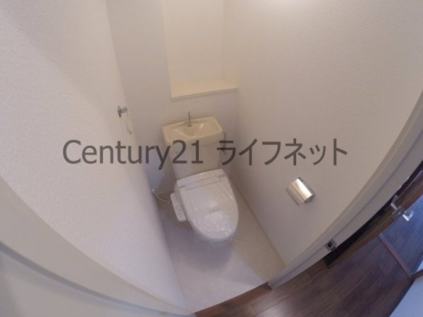 ファミールハイツ北大阪5号棟1番館
