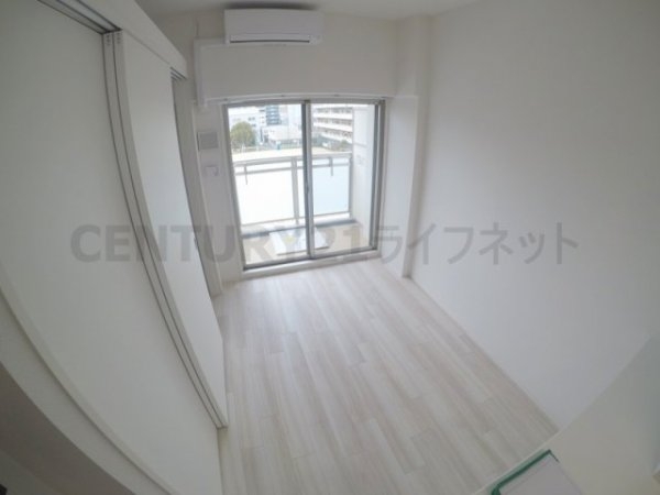 セレニテ江坂アリア