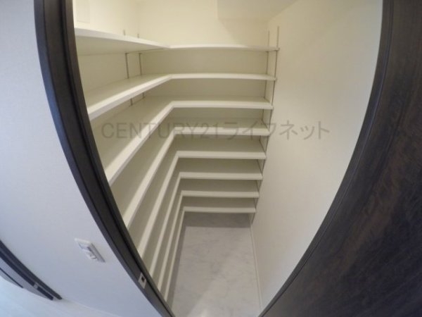 ソルレヴェンテ江坂広芝町